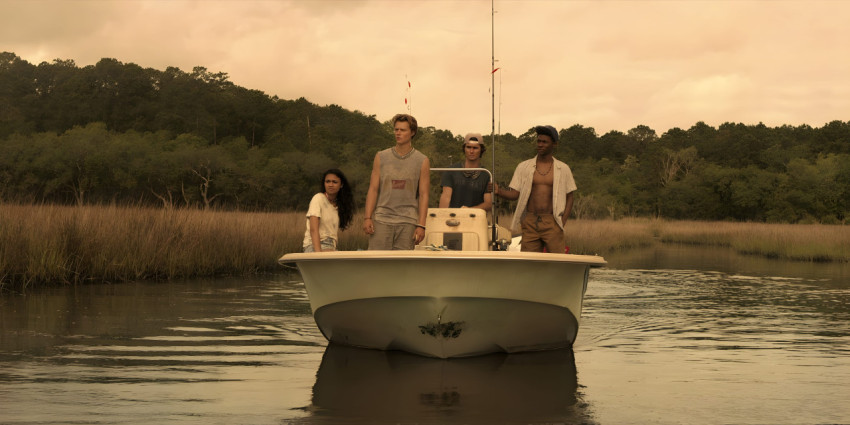 Vibrant Outer Banks Desktop Background for Your Computer