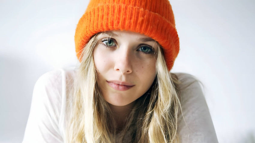 Elizabeth Olsen sharp desktop photo look