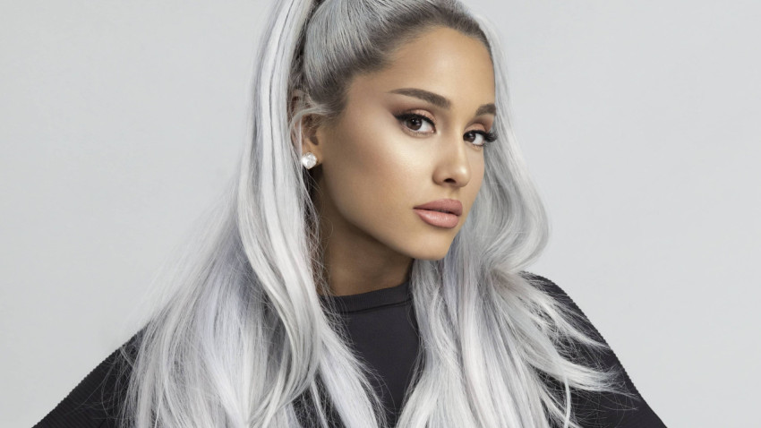 Ariana Grande 4K desktop wallpaper pack
