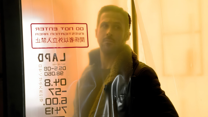 Blade Runner 2049 Holographic Ad Scene Wallpaper