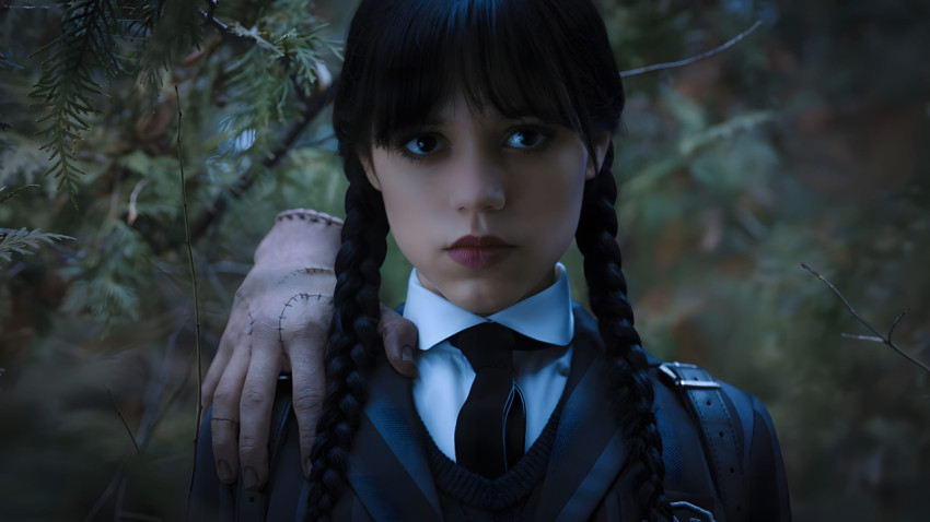 Jenna Ortega Portrait for Desktop