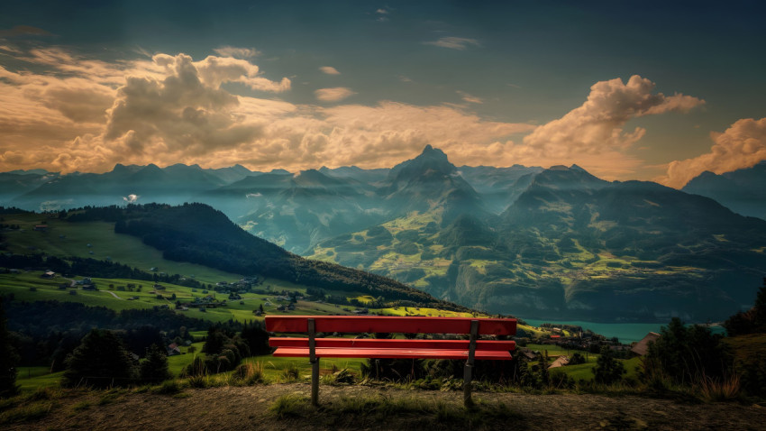 Stunning Clouds Scene Wallpaper