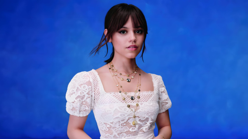 Jenna Ortega Top Desktop Wallpaper