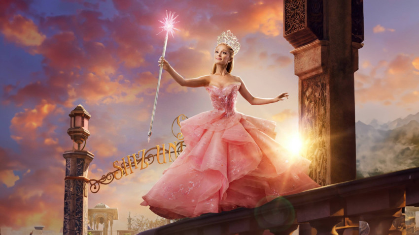 Ariana Grande latest desktop picture