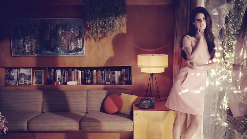 Lana Del Rey in Home Aesthetic Wallpaper for Desktop