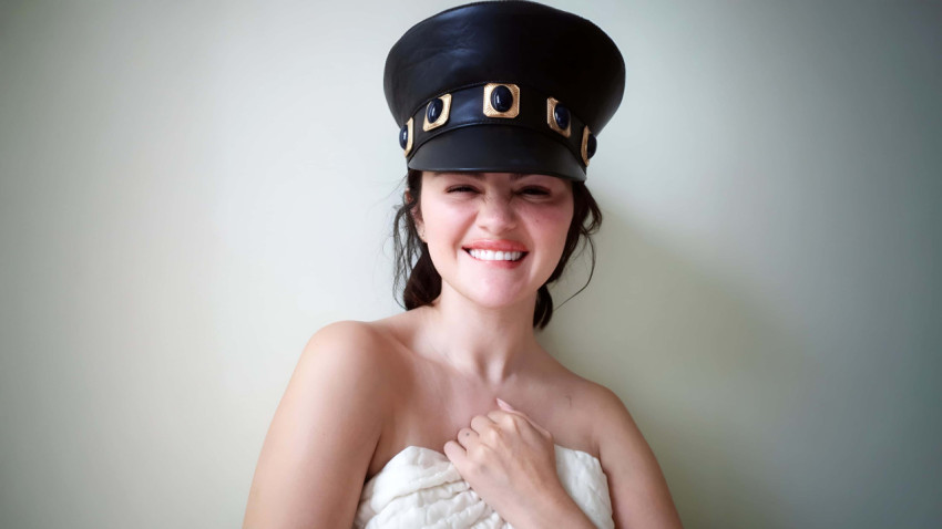 Selena Gomez Cute Smile Desktop Picture HD