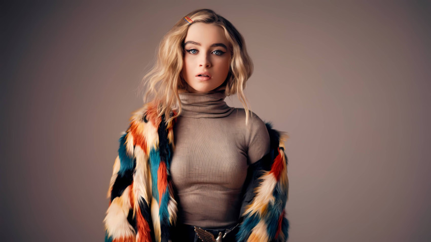 Sabrina Carpenter Aesthetic PC Art