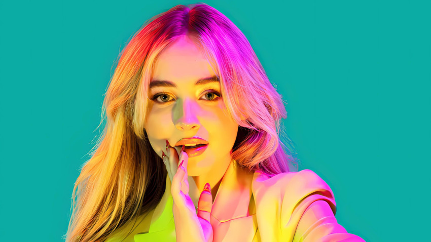 Sabrina Carpenter Live Show Pic
