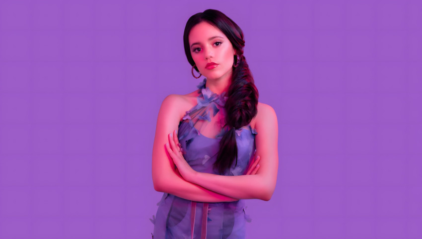 Beautiful Jenna Ortega Desktop Pic