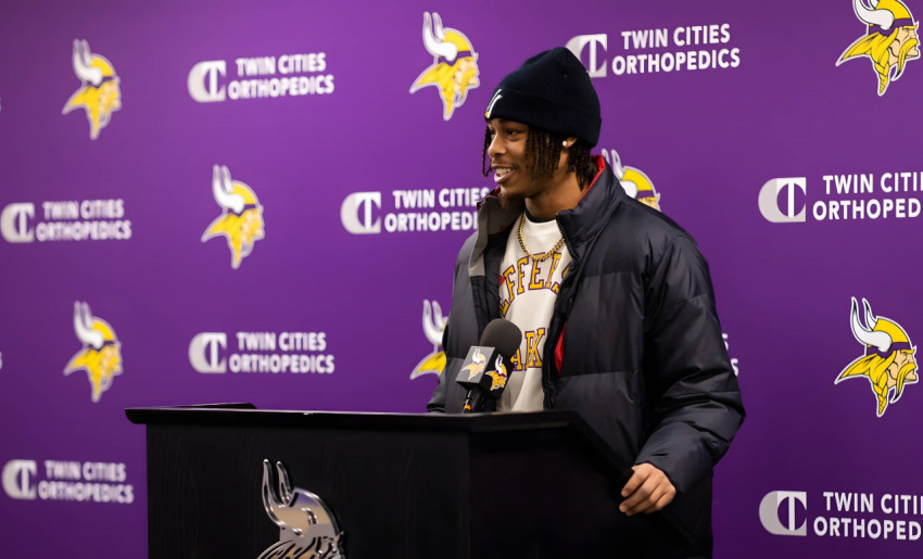 Epic Justin Jefferson Wallpaper for Football Fan 4K