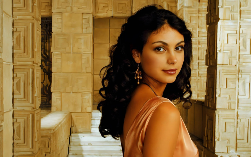 Amazing Morena Baccarin HD Wallpaper for PC Screen