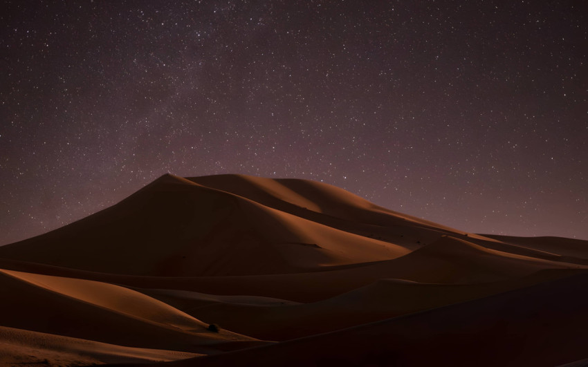 Majestic Desert Mountain Desktop Background