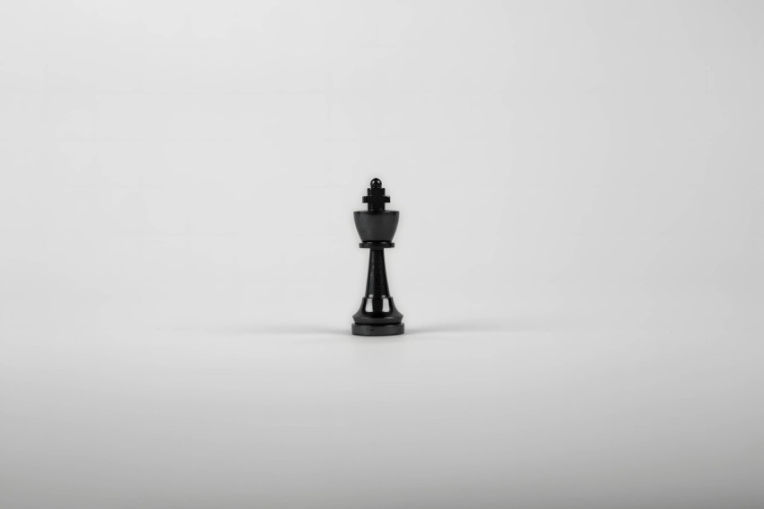 White Background Chess Desktop Wallpaper