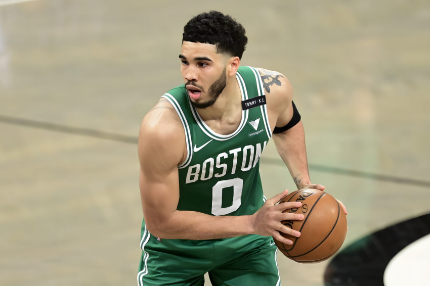 Jayson Tatum Desktop View in Green