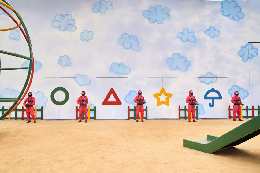 Squid Game Masked Guard Desktop 4K Wallpaper