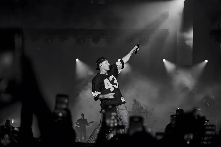 Stunning Morgan Wallen Desktop Photo for Your PC