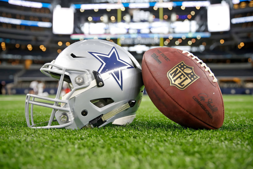 4K Dallas Cowboy Helmet X Ball Wallpaper for Fans