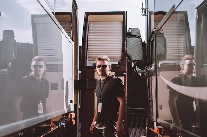 Download Morgan Wallen Desktop Wallpaper Now