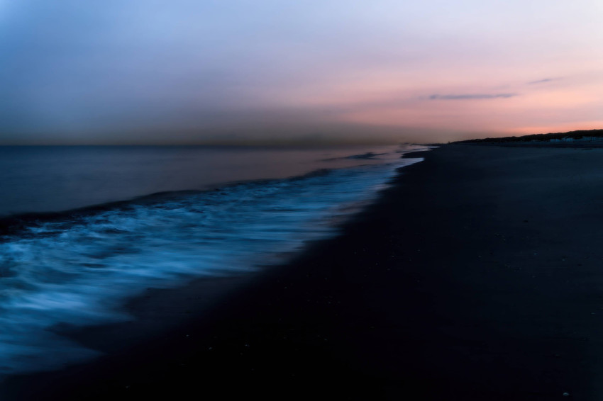 Perfect Wave Background for Your Desktop Display
