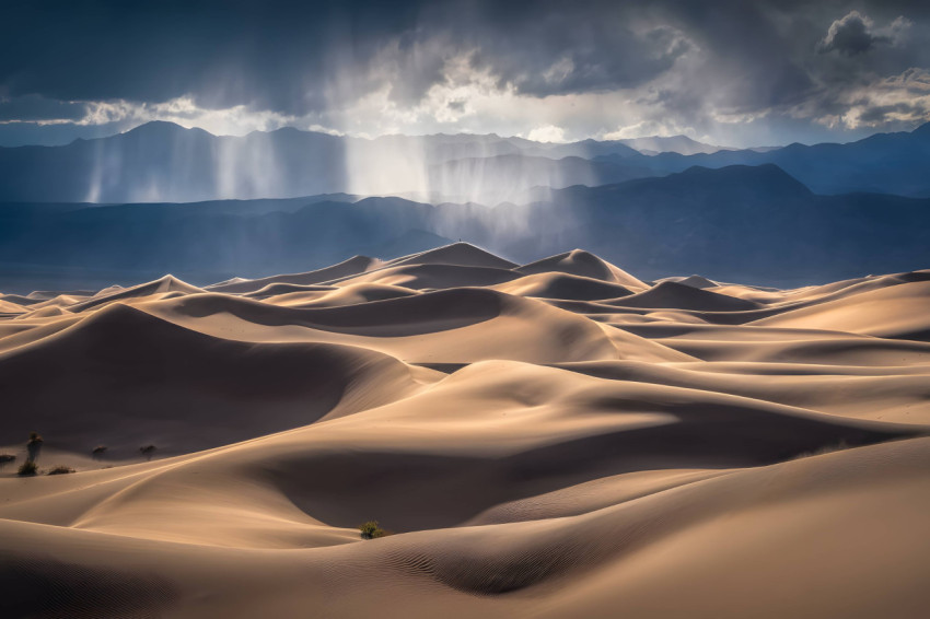 Soft Desert Sun Glow for Computer Wallpaper