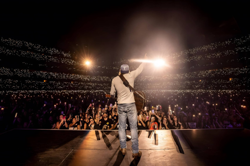 Cool Morgan Wallen Desktop Photo for Your PC