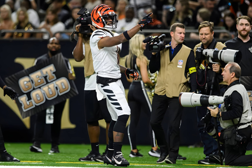 Ja'Marr Chase Computer Background to Customize Your PC