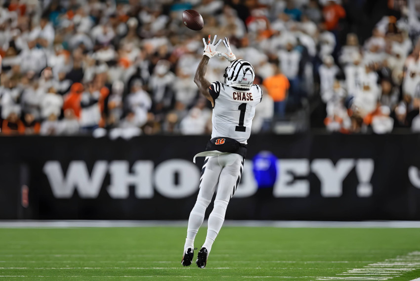 Ja'Marr Chase Desktop Wallpaper for Ultimate Fan