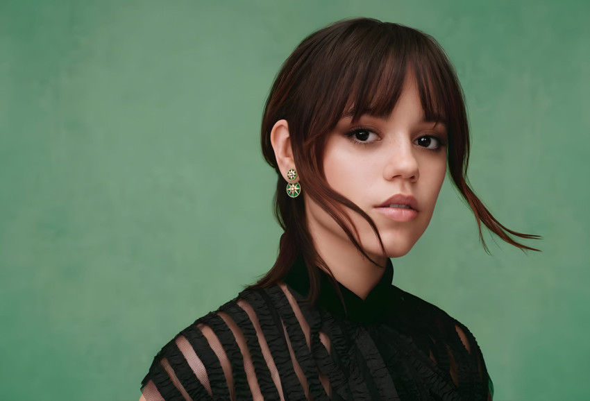 Jenna Ortega Desktop Beauty Pic