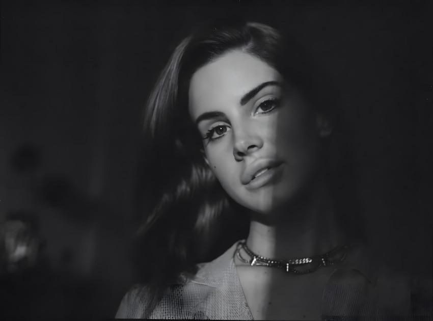 B&W Lana Del Rey Best 4K Wallpaper for Desktop