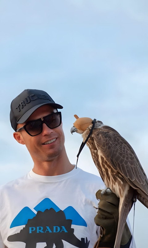 Top Cristiano Ronaldo Picture for Mobile Screens