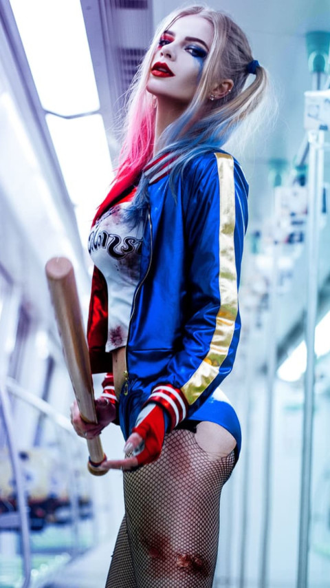 Download Stunning Harley Quinn Mobile Photo Now