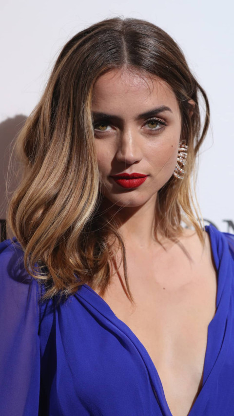 Beautiful Ana de Armas HD Wallpaper for Mobile Phone