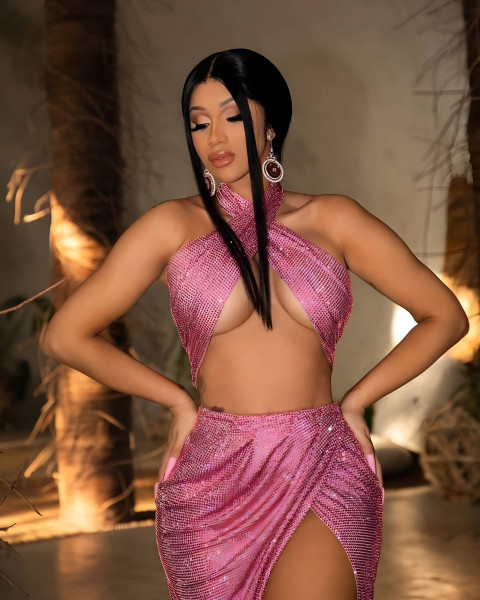 Cardi B Mobile Image Full HD