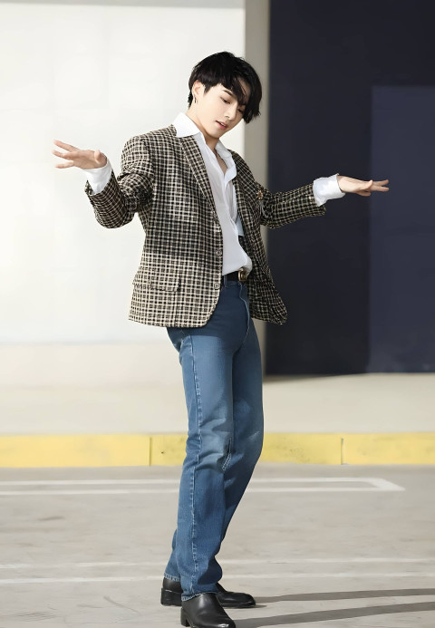 Stylish Jungkook Mobile Image