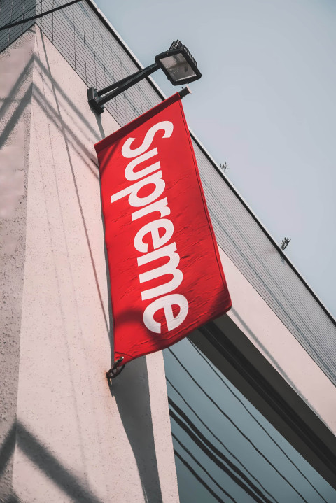 Supreme 4k Wallpaper Casual Streetwear Snap