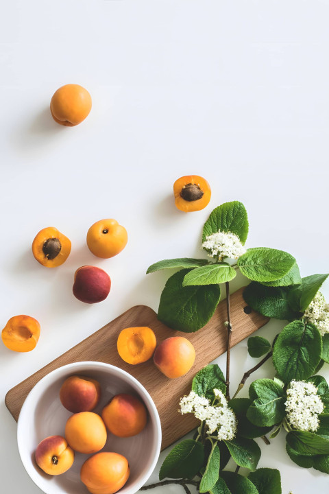 White Fruits Background Wallpaper For Phone