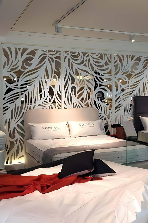 Classic White Bedroom Wallpaper for a Clean Look