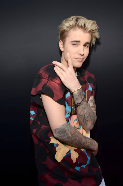Justin Bieber mobile classic look picture