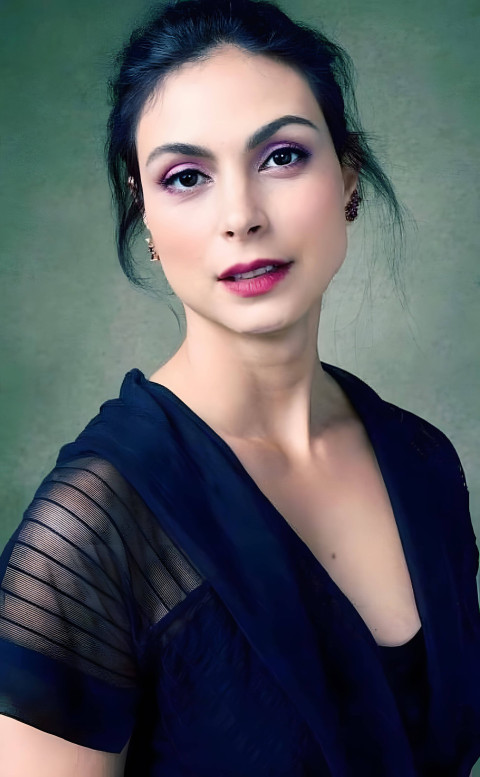 Best Morena Baccarin Wallpaper in Stunning HD Quality
