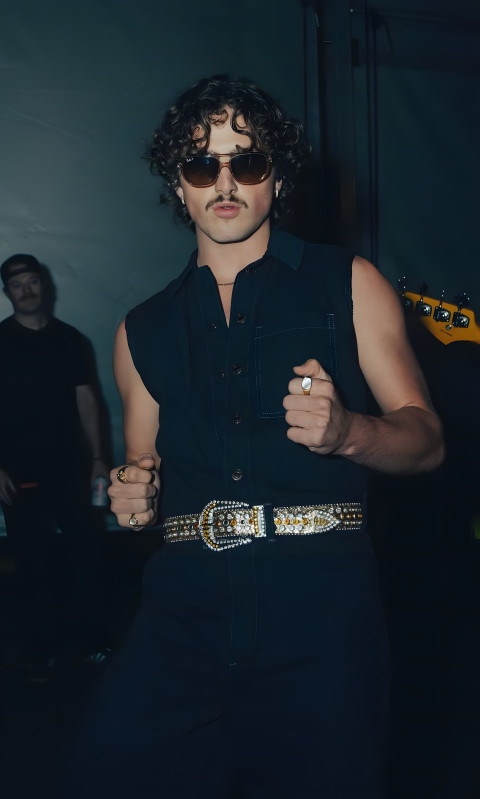 Benson Boone Mobile Phone Wallpaper for Android Device