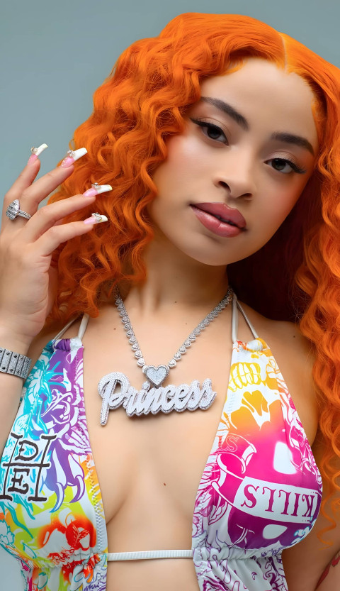 Ice Spice Award Ceremony Phone Background