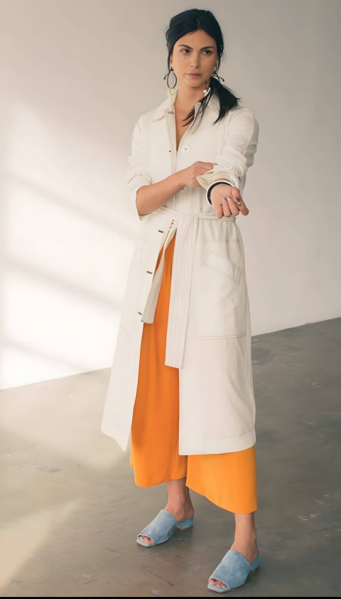 Beautiful Morena Baccarin Photo for Your Mobile 4K