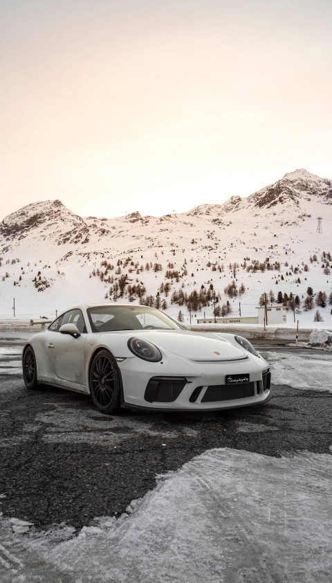 Beautiful Porsche 911 Picture to Set as Wallpaper 4K