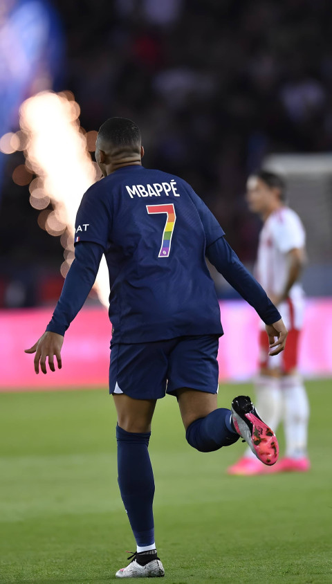 Latest Kylian Mbappé Wallpaper for Smartphones