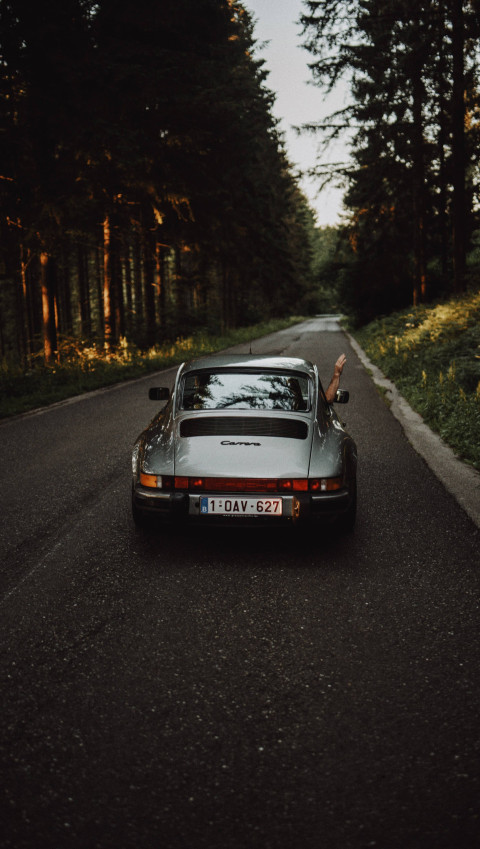High Def Porsche 911 Wallpaper for Your Phone Screen