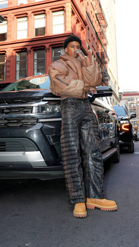 Vibrant City Street NLE Choppa Mobile Background