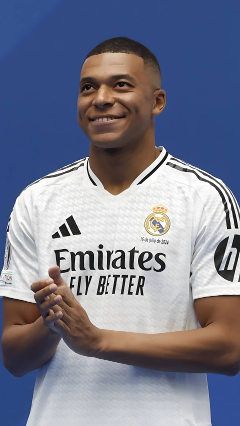 4K Kylian Mbappé Wallpaper  for Mobile Devices