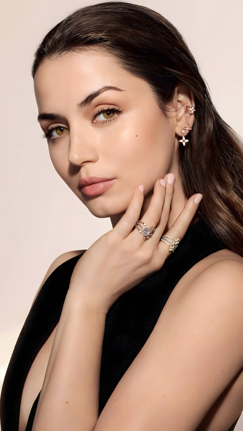 Beautiful Ana de Armas Mobile Wallpaper in High Quality