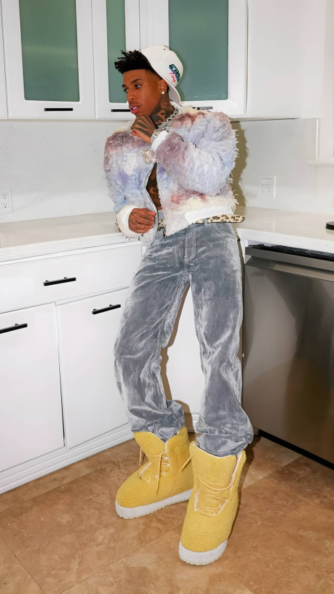 Downloadable NLE Choppa Mobile Background