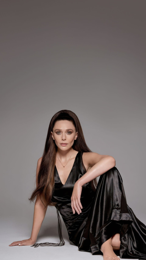 Elizabeth Olsen mobile photo sharp HD